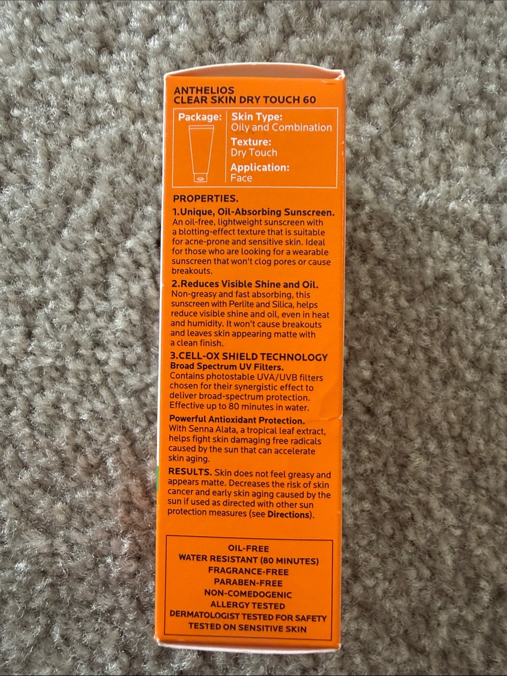 La Roche-Posay Anthelios Clear Skin Sunscreen SPF 60 - Orange/White - Picture 3 of 3